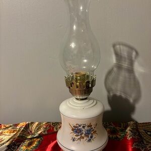 Floral White Table Lamp